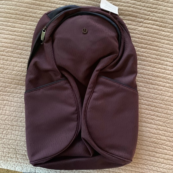 Lululemon Out Of Range Backpack *20L - Picture 8 of 13